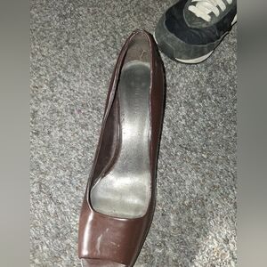 Nine West Chocolate Peep-Toe Heels Sz 8 Kitten Heel